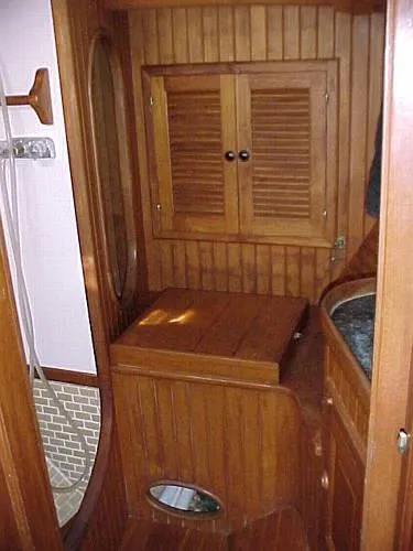 head/stall shower