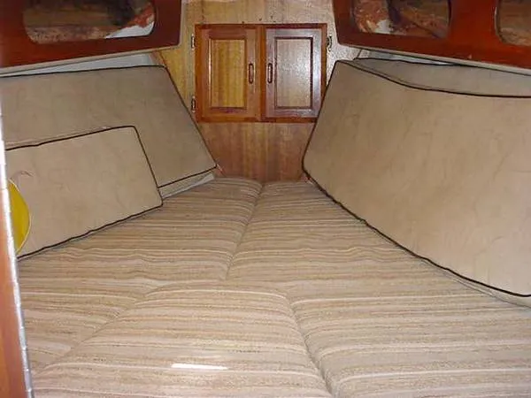 1977 Ericson 35