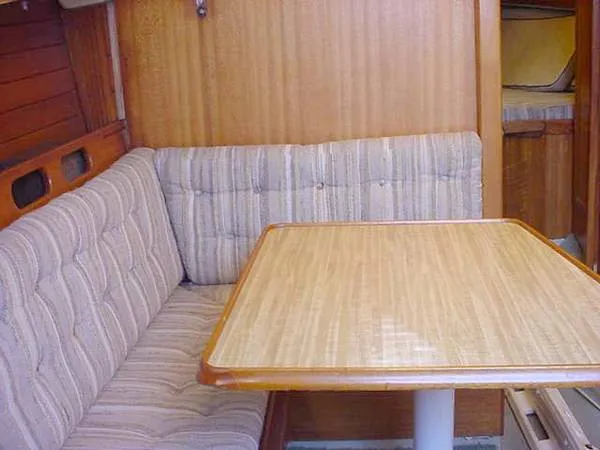 Port dinette