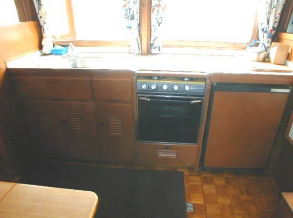 1977 C & L