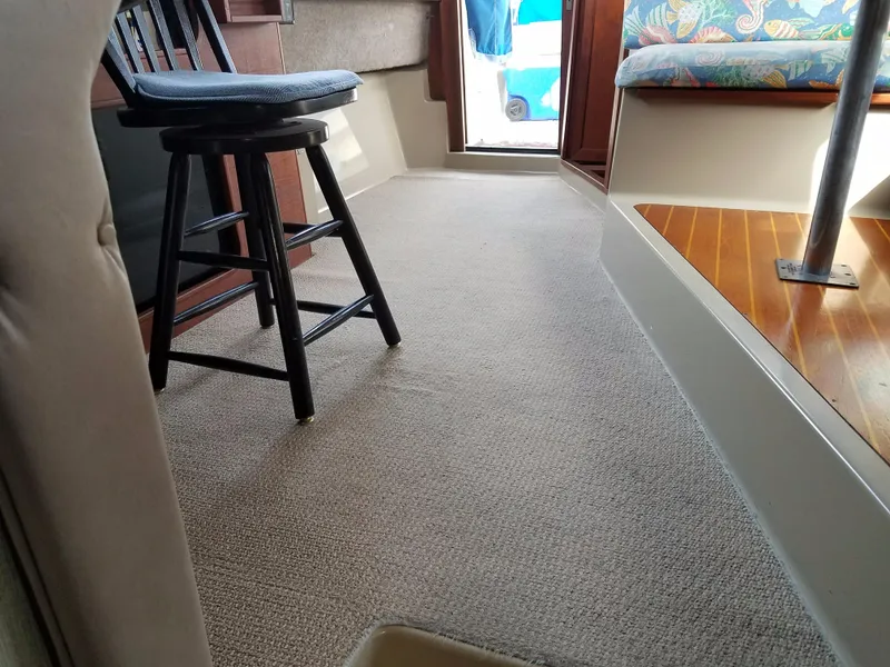 1985 Bayliner 320 Cruiser