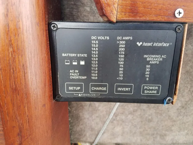 1985 Bayliner 320 Cruiser