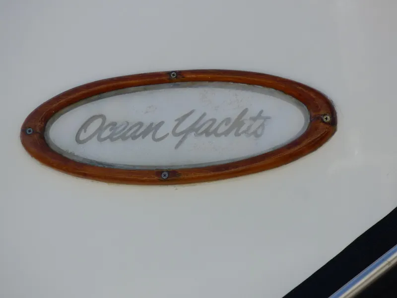 1990 Ocean Yachts Super Sport