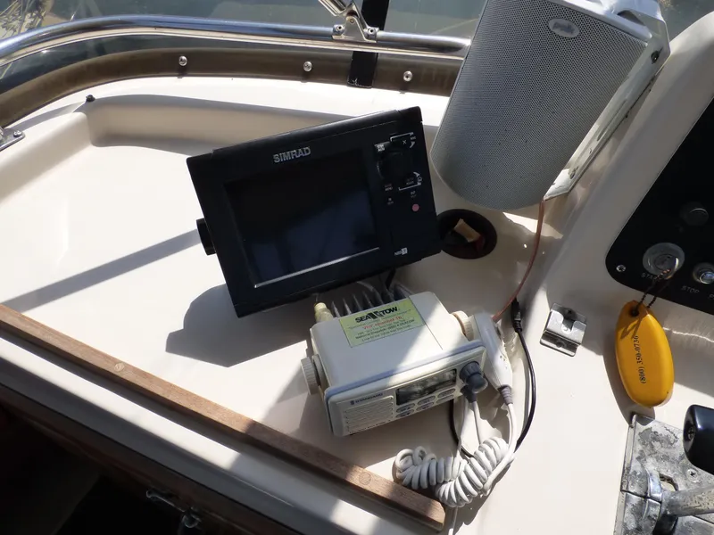 1982 Silverton Aft Cabin Motor Yacht