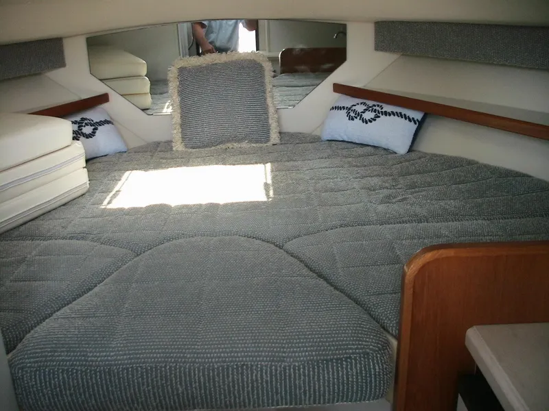 2006 Tiara Yachts Coronet