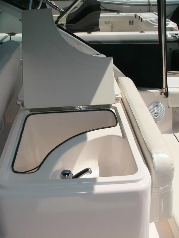 2006 Tiara Yachts Coronet