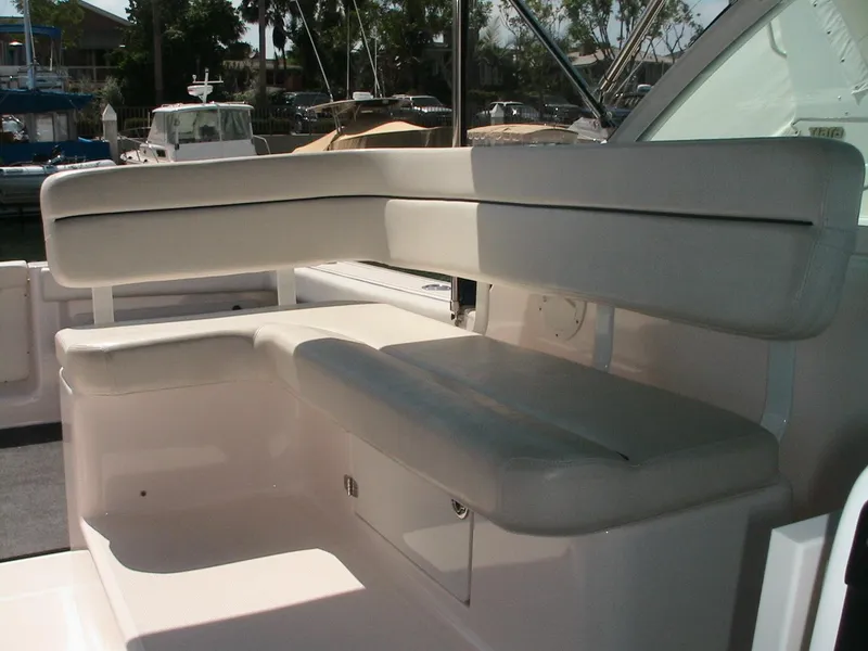 2006 Tiara Yachts Coronet