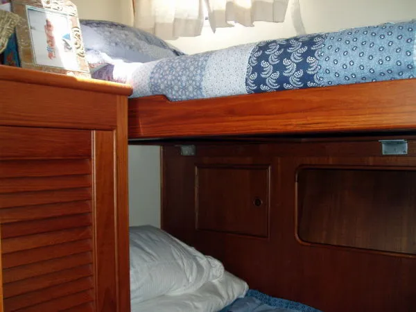 Guest stateroom