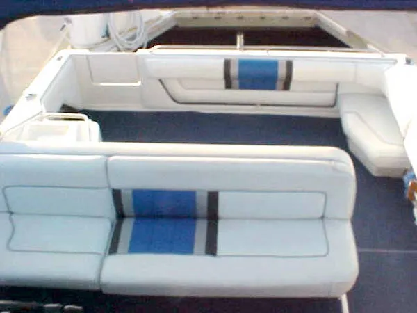 1991 Sea Ray 310/330 Sundancer