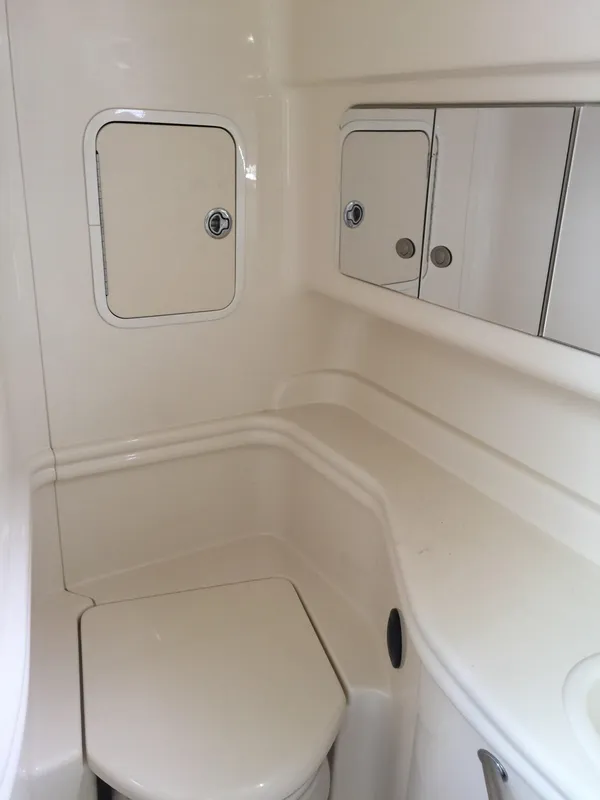 2005 Sea Ray Sundancer 320