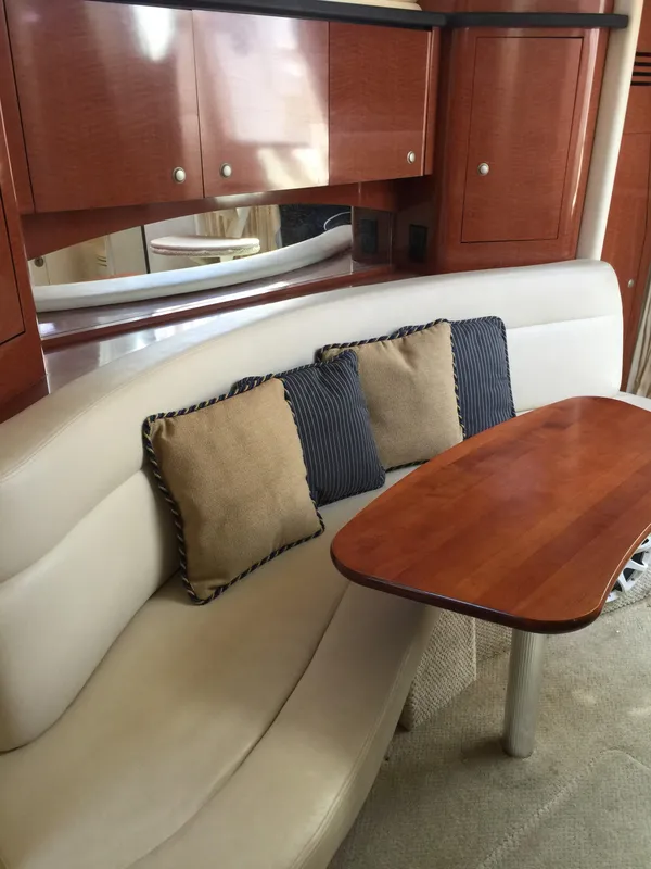 2005 Sea Ray Sundancer 320