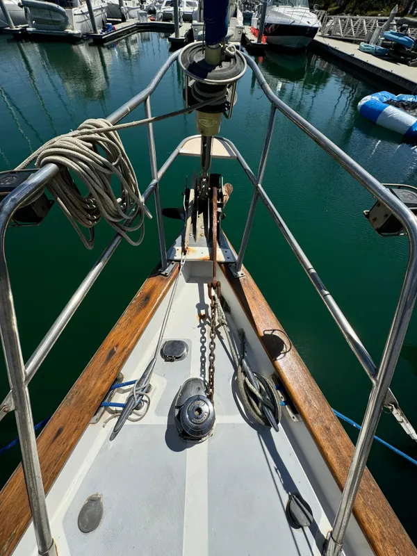 1995 Tayana 48 CENTER COCKPIT