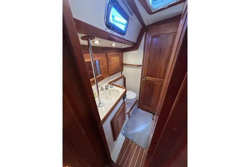 Primary Head Cabin Entrance