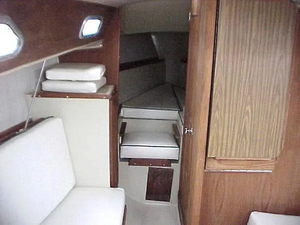 1979 Ericson 25+