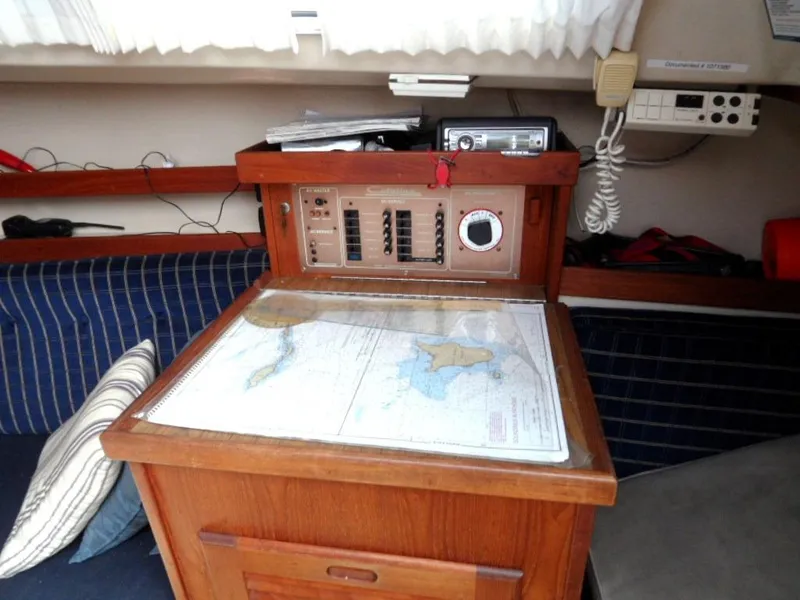 1985 Catalina 30