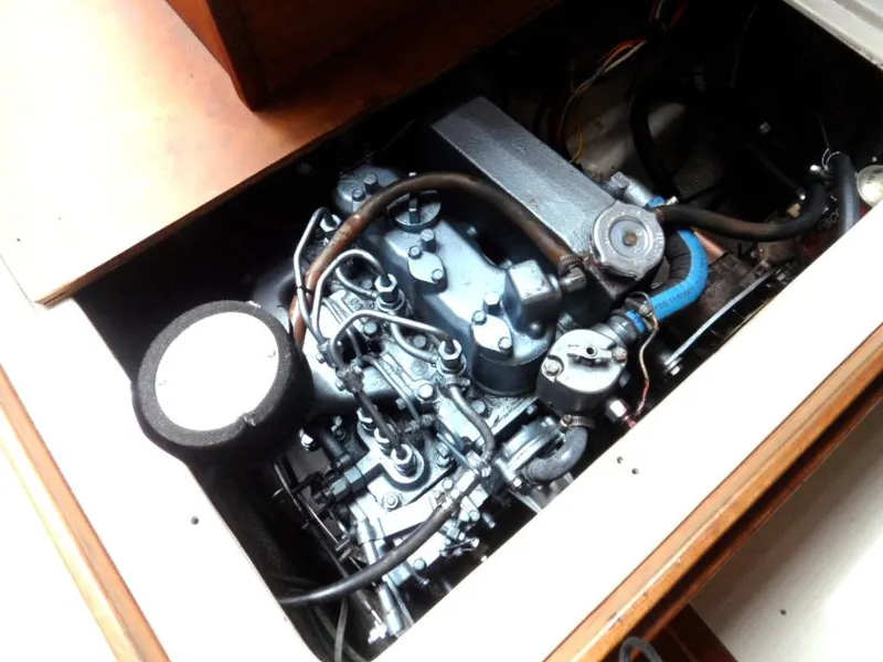 1985 Catalina 30