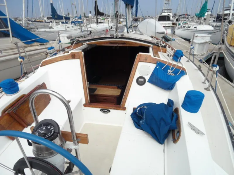 1985 Catalina 30