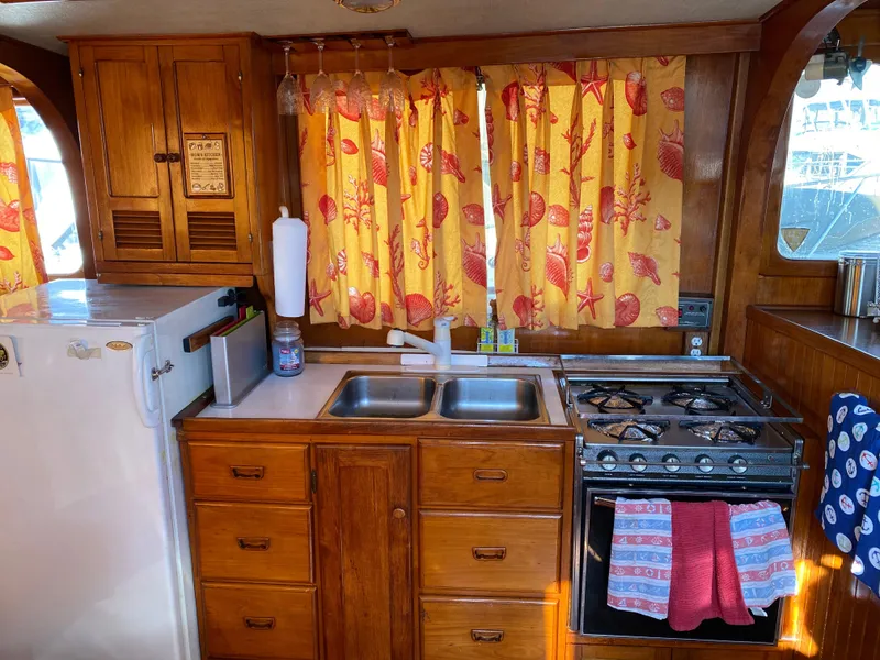 1978 CHB Trawler
