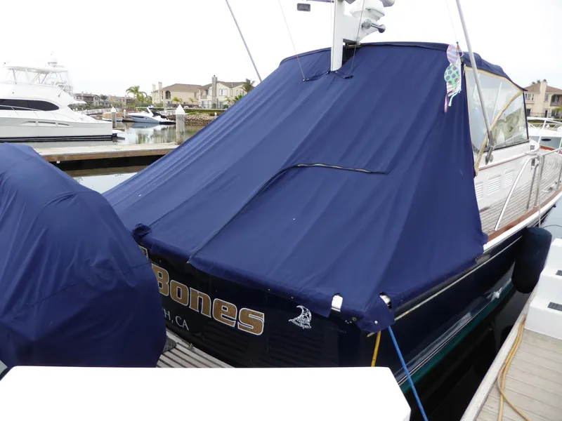 1997 Grand Banks Eastbay 38 EX