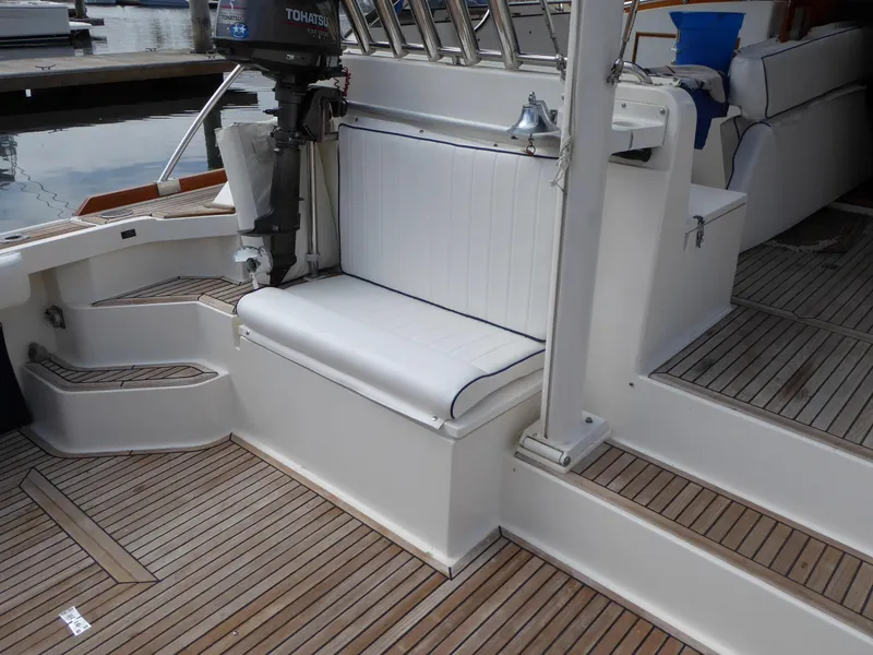 1997 Grand Banks Eastbay 38 EX