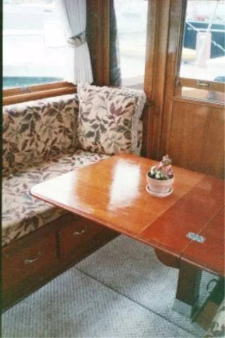 1939 Matthews Trunk Cabin Motor Yacht