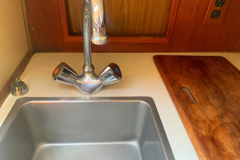 1988 Catalina 27