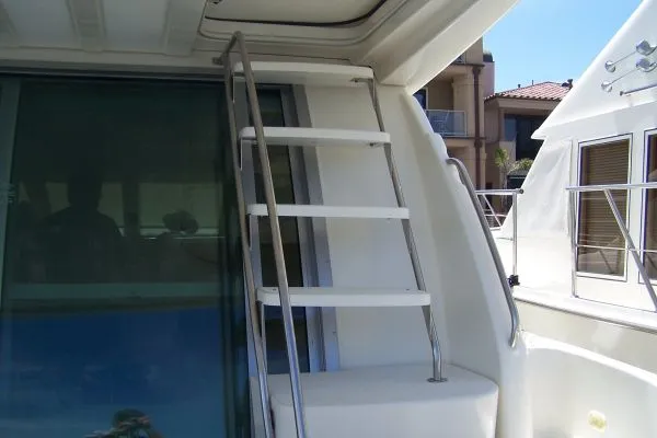 2000 Maxum SCB Flybridge