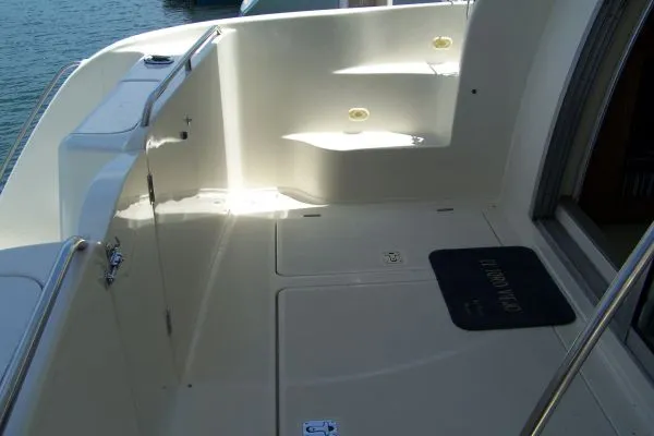 2000 Maxum SCB Flybridge
