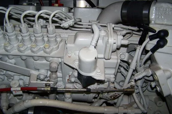 2000 Maxum SCB Flybridge