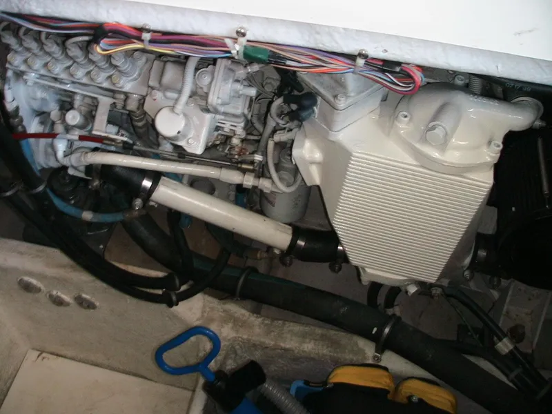 2000 Maxum SCB Flybridge