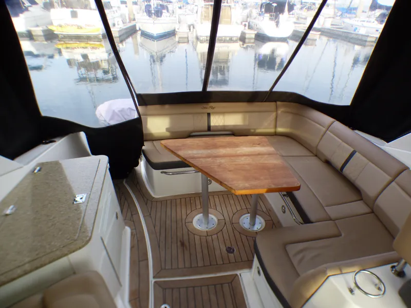2017 Sea Ray Sundancer 350