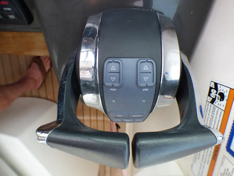 2017 Sea Ray Sundancer 350