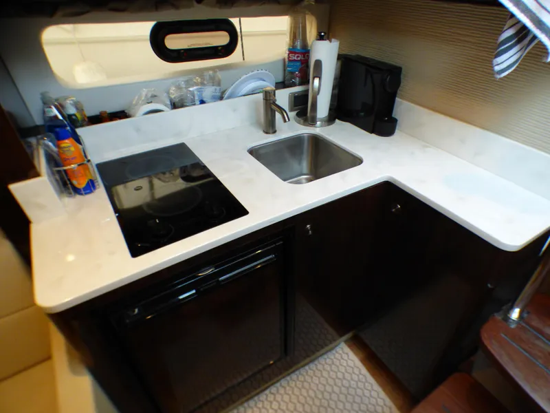 2017 Sea Ray Sundancer 350