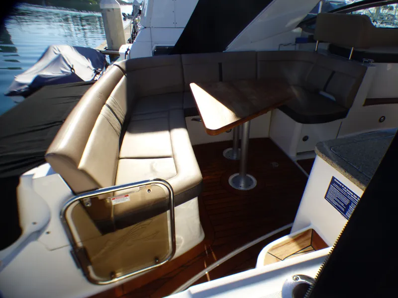 2017 Sea Ray Sundancer 350