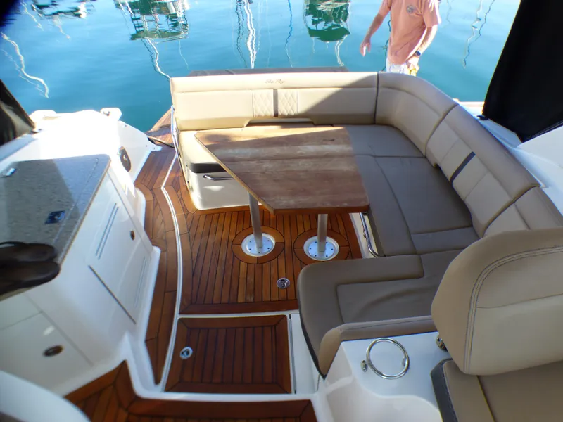 2017 Sea Ray Sundancer 350