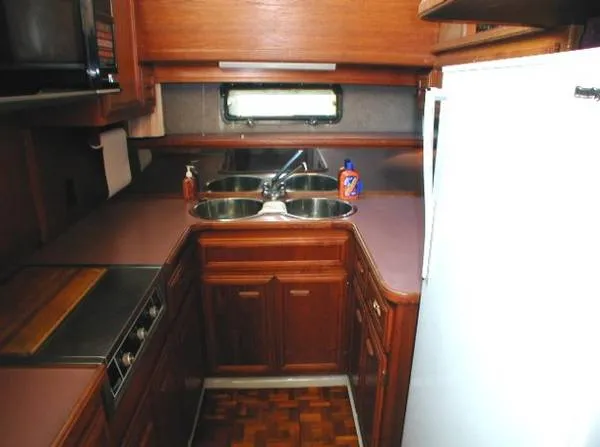 1986 Carver