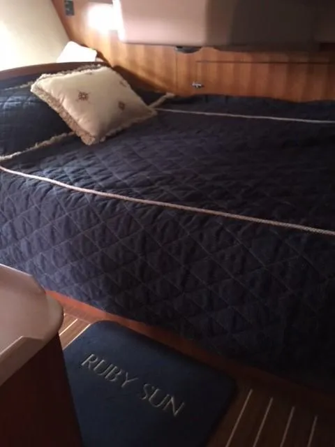 2006 Hunter 38