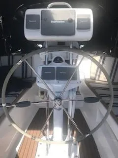 2006 Hunter 38