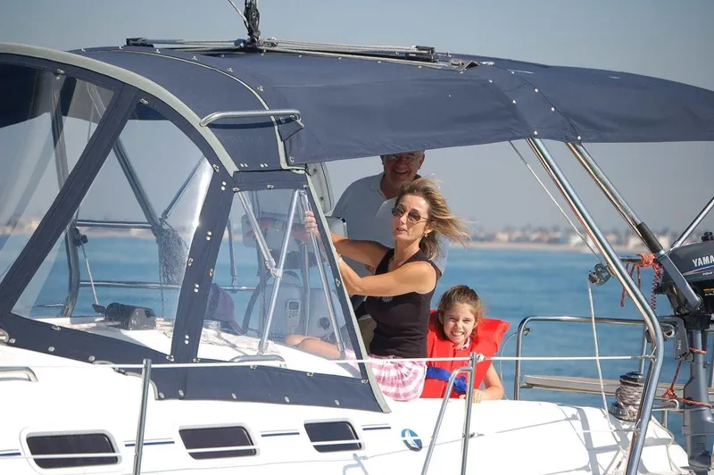 2006 Hunter 38
