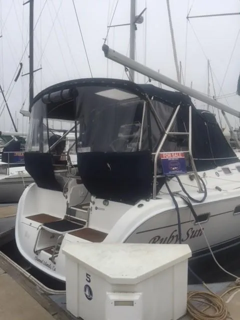 2006 Hunter 38