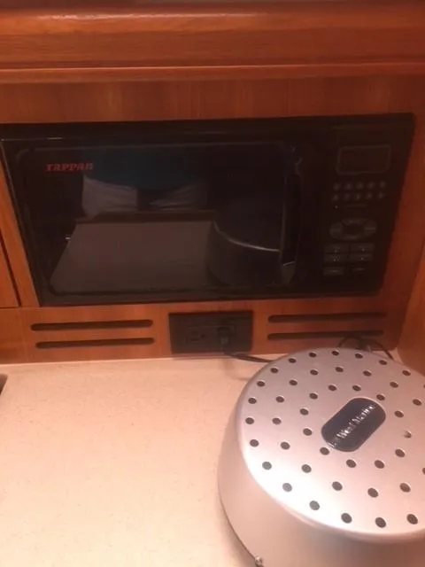 2006 Hunter 38
