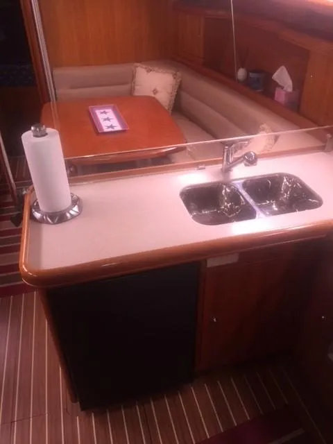 2006 Hunter 38
