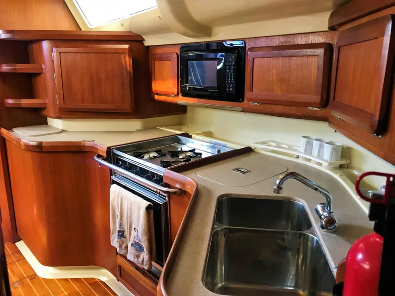 1995 Hunter 430