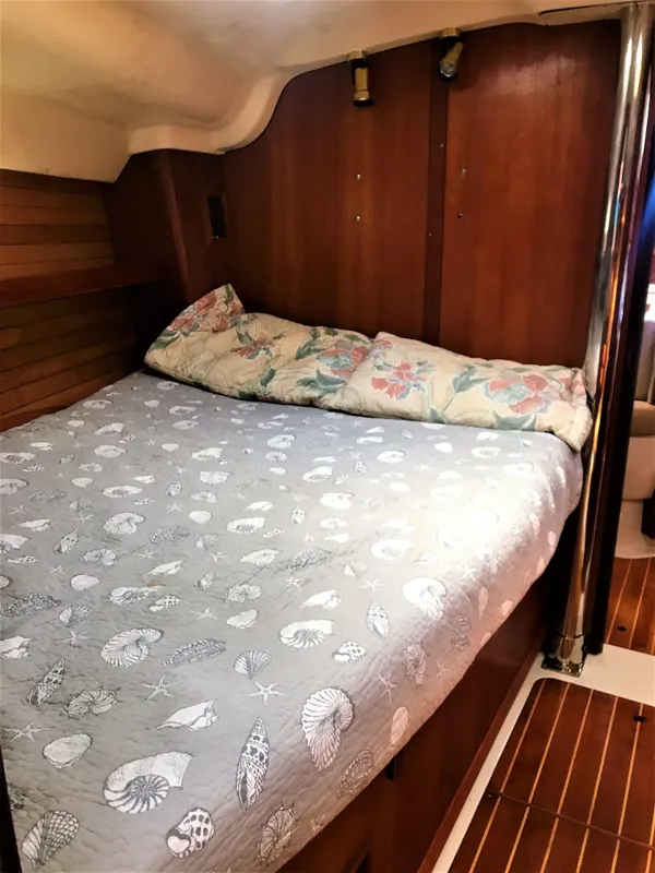 1995 Hunter 430