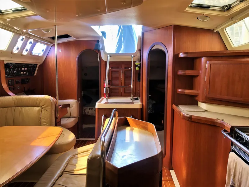 1995 Hunter 430