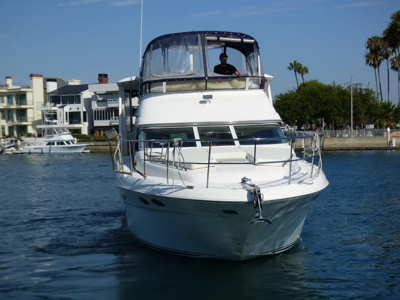 2001 Sea Ray 420 Aft Cabin