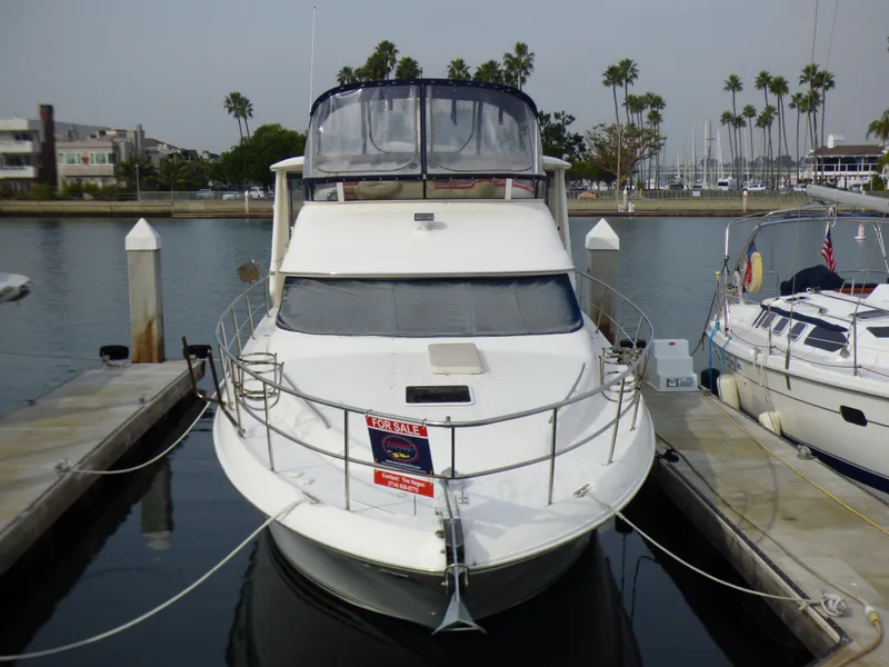 2001 Sea Ray 420 Aft Cabin