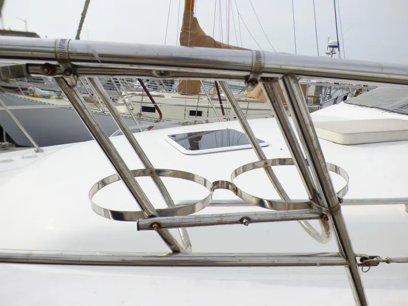 2001 Sea Ray 420 Aft Cabin