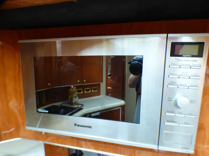 2001 Sea Ray 420 Aft Cabin
