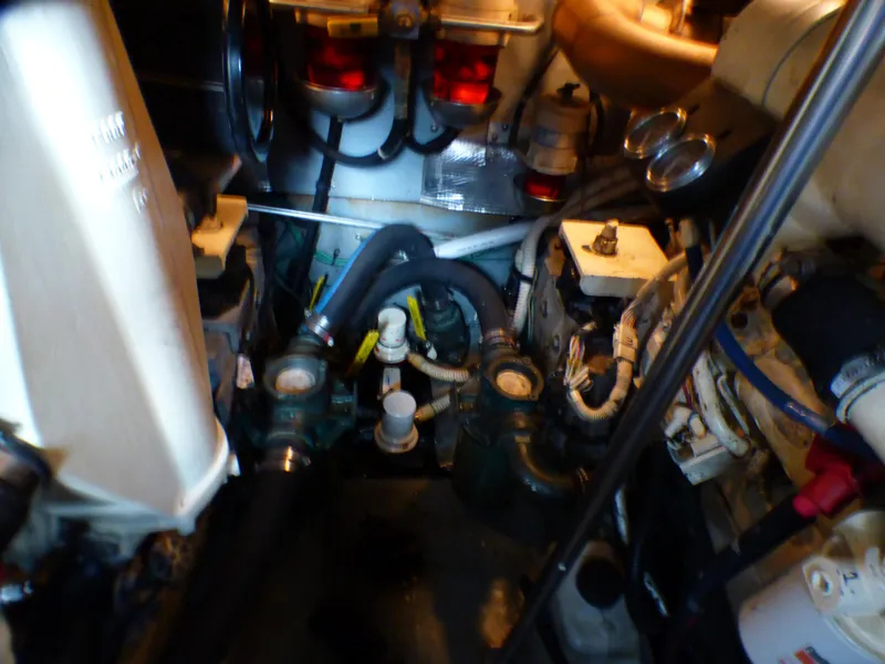 2001 Sea Ray 420 Aft Cabin